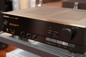 Pioneer A-223 Amplificatore Integrato